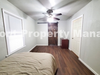 Charming Rental Opportunity in Vibrant San Antonio - 933 Lamar Street Awaits!