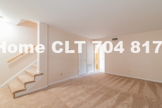 4631 Old Lantern Way