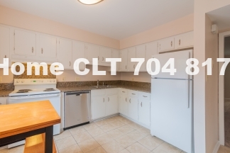 4631 Old Lantern Way