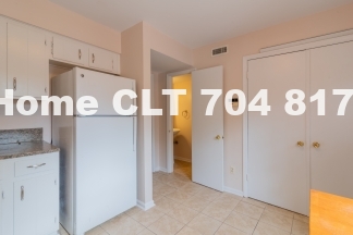 4631 Old Lantern Way