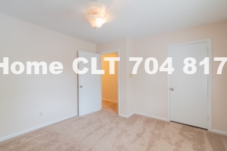 4631 Old Lantern Way