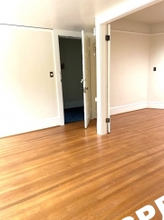 2nd Floor Apartment in Gorgeous Portland Heights Victorian!