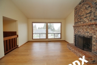 Gorgeous Updated Split-Level Home On Over-sized Lot in NE Portland