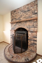 Gorgeous Updated Split-Level Home On Over-sized Lot in NE Portland