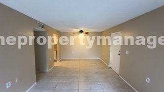 Charming 2-Bed Condo Retreat in West Palm Beach – Cozy Living Awaits!