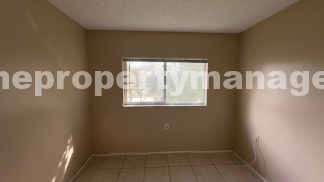 Charming 2-Bed Condo Retreat in West Palm Beach – Cozy Living Awaits!
