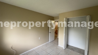 Charming 2-Bed Condo Retreat in West Palm Beach – Cozy Living Awaits!