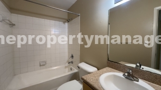 Charming 2-Bed Condo Retreat in West Palm Beach – Cozy Living Awaits!