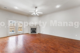 Charming 4-Bedroom Home in Rogers with Beautiful Natural Light!