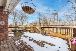 Charming 4-Bedroom Home in Rogers with Beautiful Natural Light!