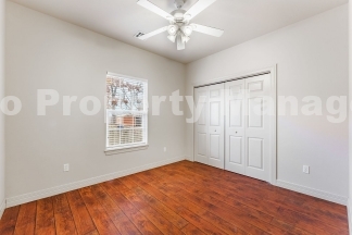 Charming 4-Bedroom Home in Rogers with Beautiful Natural Light!