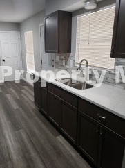 Beautifully 2 bedroom near Fort Sam!