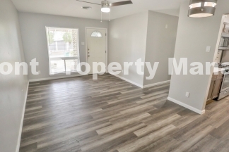 Beautifully 2 bedroom near Fort Sam!