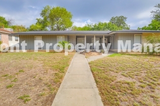 Beautifully 2 bedroom near Fort Sam!