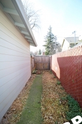 Super Cute 2 Bed Duplex Home - Steps to Foster/Powell Shopping & Dining