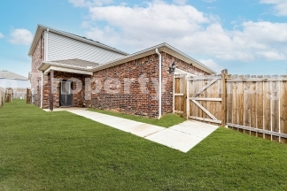 Newly built, 2 story home!