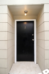 Freshly Updated 1 Bedroom with Reserved Parking In Vibrant SE PDX Neighborhood!
