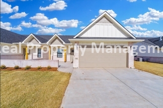 *Beautiful New Duplexes in Goddard School District*- First Month FREE !