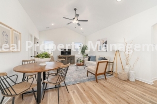 *Beautiful New Duplexes in Goddard School District*- First Month FREE !