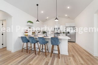 *Beautiful New Duplexes in Goddard School District*- First Month FREE !
