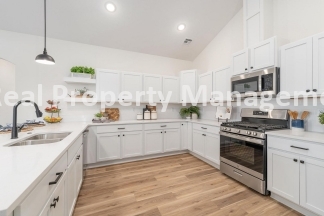 *Beautiful New Duplexes in Goddard School District*- First Month FREE !