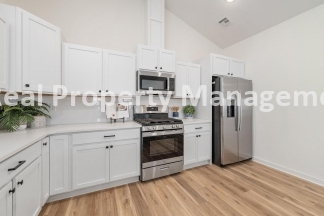 *Beautiful New Duplexes in Goddard School District*- First Month FREE !