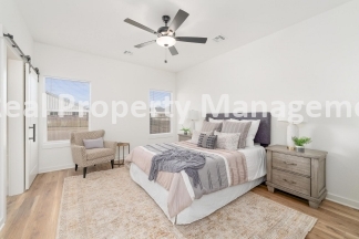 *Beautiful New Duplexes in Goddard School District*- First Month FREE !