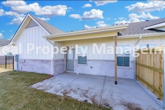 *Beautiful New Duplexes in Goddard School District*- First Month FREE !