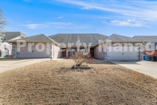 Introducing a spacious duplex with a great location in Bentonville, AR