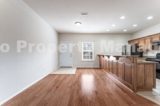 Introducing a spacious duplex with a great location in Bentonville, AR