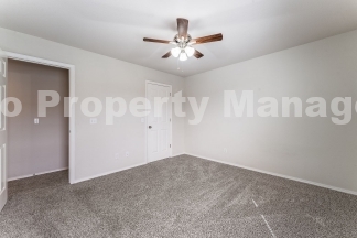 Introducing a spacious duplex with a great location in Bentonville, AR