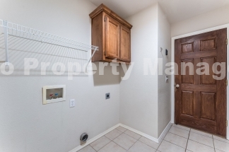 Introducing a spacious duplex with a great location in Bentonville, AR