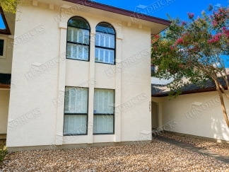 Beautifully Renovated 3 Bedroom Home in Royal Ridge