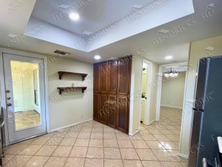 Beautifully Renovated 3 Bedroom Home in Royal Ridge