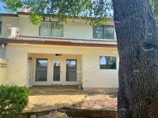 Beautifully Renovated 3 Bedroom Home in Royal Ridge