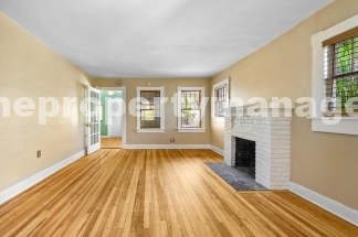 Charming 2-Bed With Backyard Oasis In West Palm Beach!