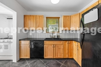 Charming 2-Bed With Backyard Oasis In West Palm Beach!