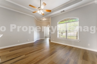 Bright & Spacious 4-Bedroom Home with Fenced Yard