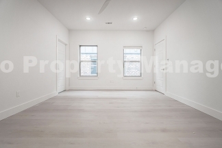 Beautiful townhome off of I St!