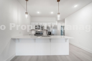 Beautiful townhome off of I St!