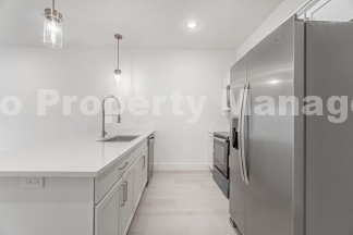 Beautiful townhome off of I St!