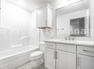 Beautiful townhome off of I St!