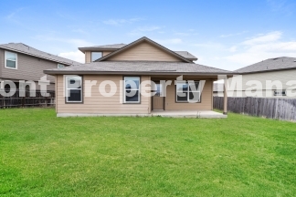 Spacious 4-Bedroom Gem with 2.5 Baths in San Antonio – 2,324 Sq Ft of Comfort at 2935 Thackery Groove