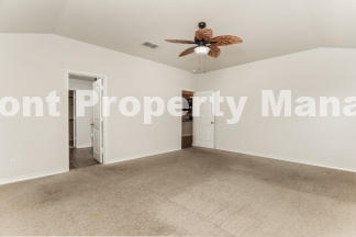 Spacious 4-Bedroom Gem with 2.5 Baths in San Antonio – 2,324 Sq Ft of Comfort at 2935 Thackery Groove