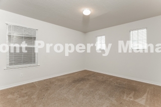 Spacious 4-Bedroom Gem with 2.5 Baths in San Antonio – 2,324 Sq Ft of Comfort at 2935 Thackery Groove