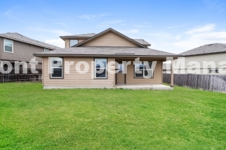 Spacious 4-Bedroom Gem with 2.5 Baths in San Antonio – 2,324 Sq Ft of Comfort at 2935 Thackery Groove