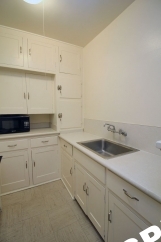 Classic Studio Apartment in the Historic Irving Manor - NW Portland!