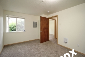 Conveniently Located 2 Bedroom Powellhurst Apartment