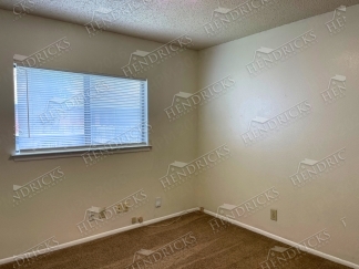 Charming 3 Bedroom Home with Fireplace in Meadow Brook Converse