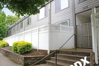 St. Johns Living - Renovated Two Bedroom Apartment in Gated Complex!